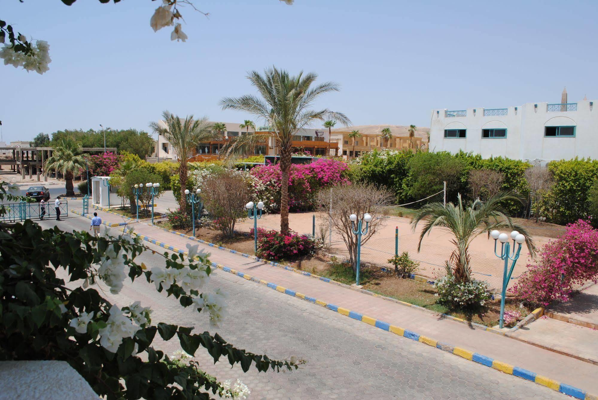 Sharm Cliff Resort エクステリア 写真