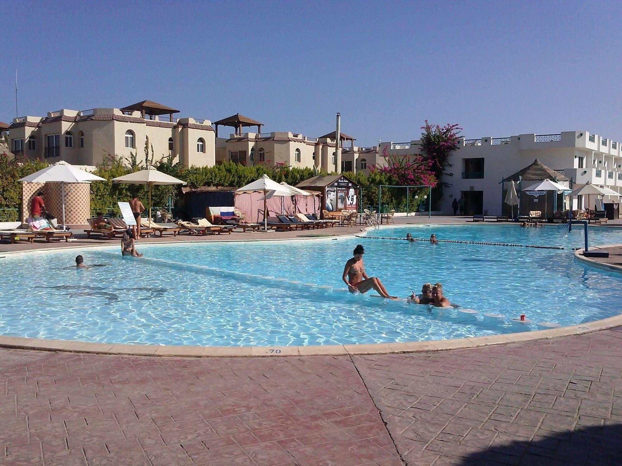 Sharm Cliff Resort エクステリア 写真