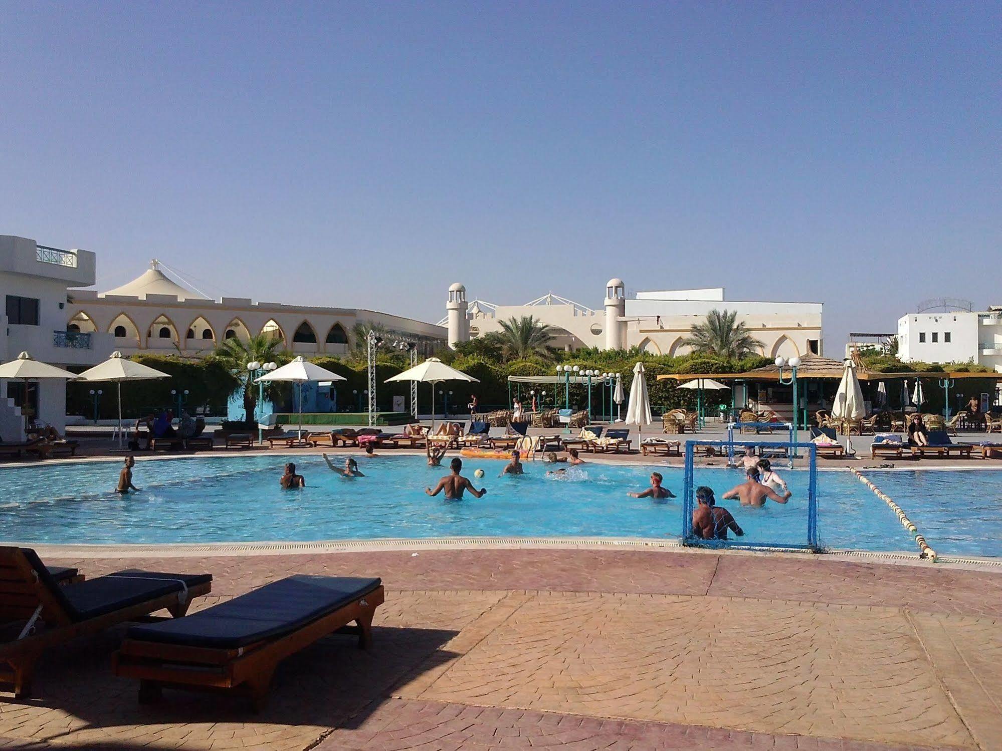 Sharm Cliff Resort エクステリア 写真