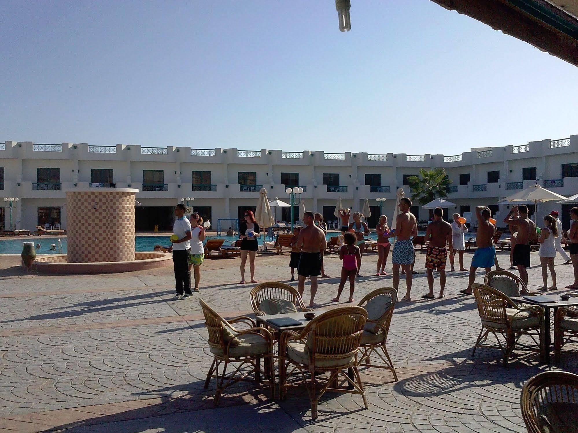 Sharm Cliff Resort エクステリア 写真